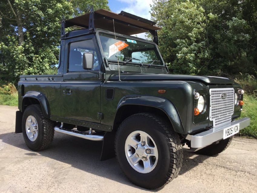 View LAND ROVER DEFENDER 90 TD5 HERITAGE 4x4 TRUCK CAB UTILITY PICK UP 
