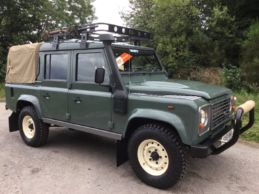View LAND ROVER DEFENDER 2.4ltr TDCi 110 EXPEDITION 4x4 UTILITY DOUBLE CAB PICK UP