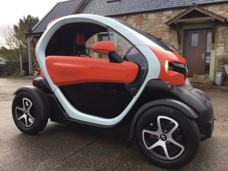 View RENAULT TWIZY ZE DYNAMIQUE AUTO BATTERY OWNED FULLY ELECTRIC 18ps