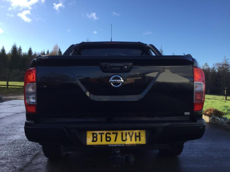 NISSAN NAVARA