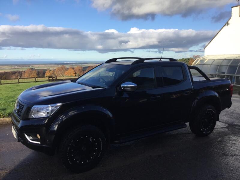 View NISSAN NAVARA 2.3ltr DCi Auto TEKNA BLACK EDITION DOUBLE CAB 4x4 PICK UP 190ps EURO 6