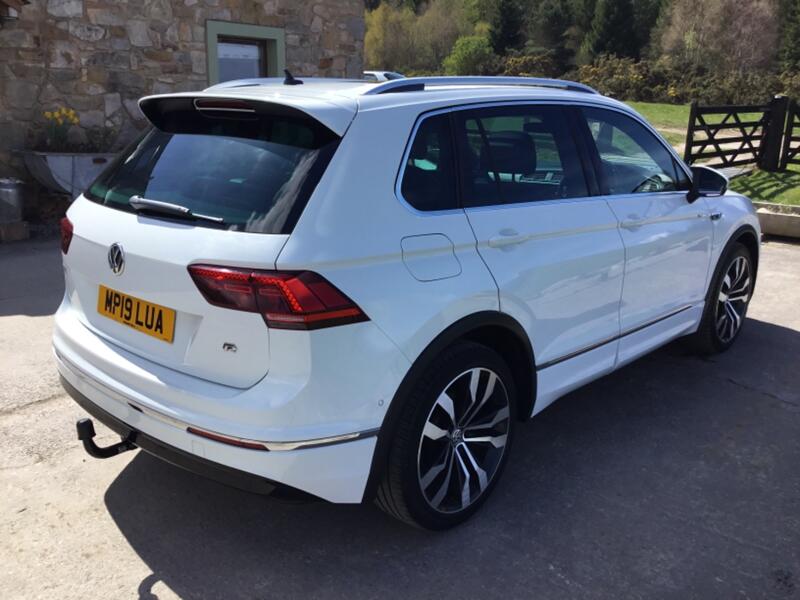 View VOLKSWAGEN TIGUAN 2.0ltr TDI R-Line Tech DSG Auto 