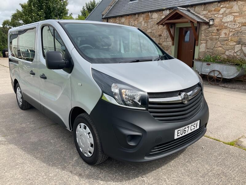 VAUXHALL VIVARO