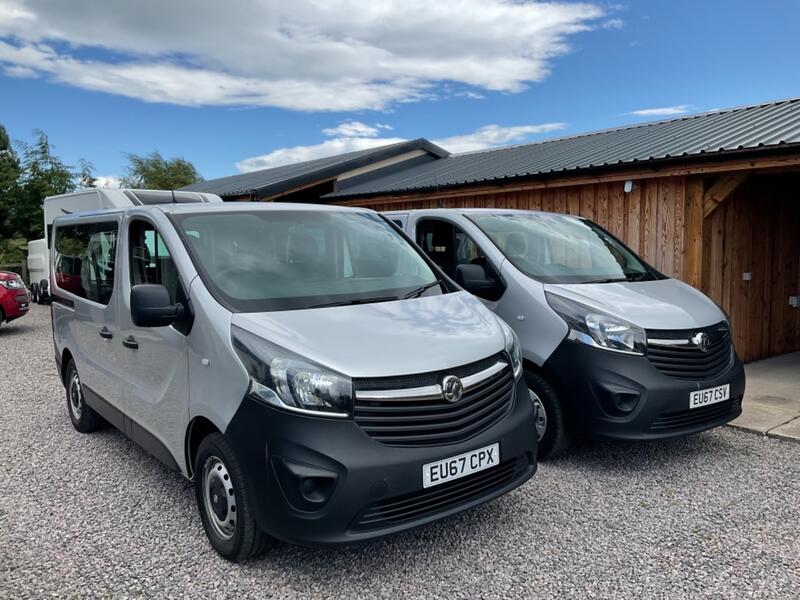 VAUXHALL VIVARO