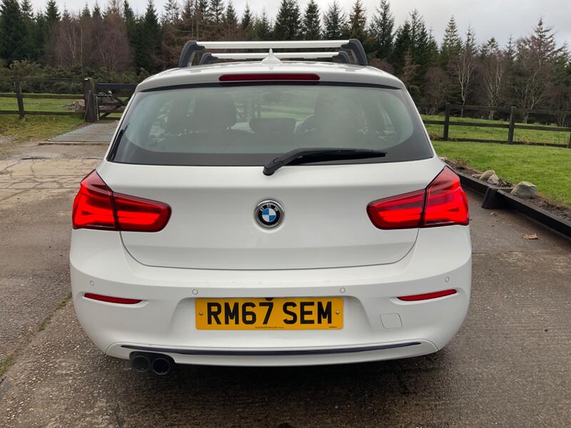 BMW 1 SERIES
