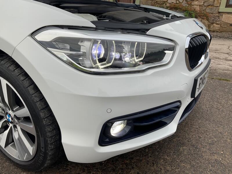 BMW 1 SERIES