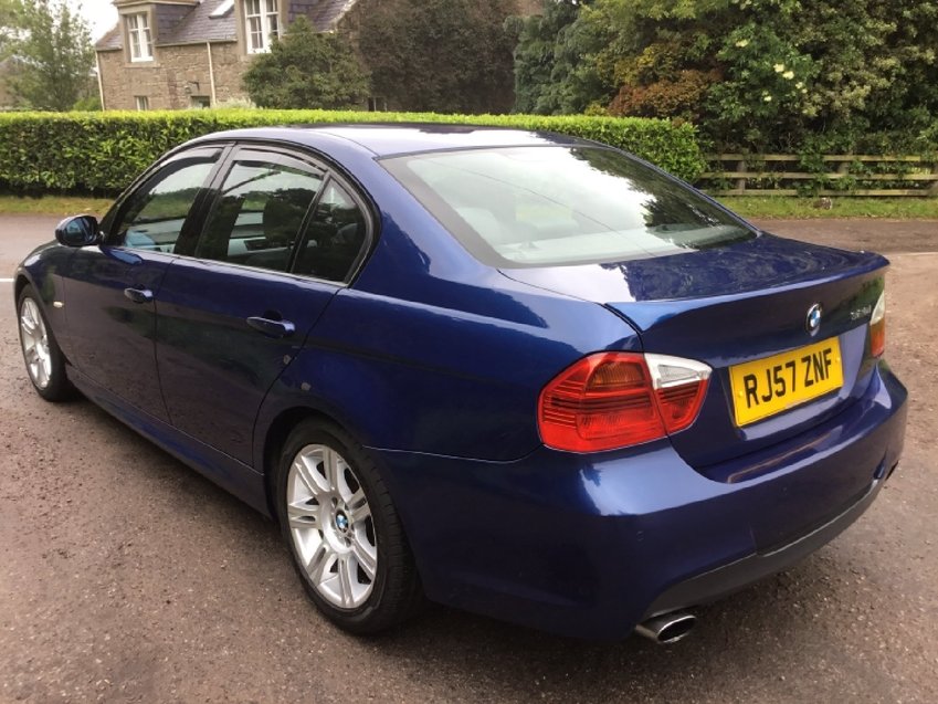 View BMW 3 SERIES 320i E90 M Sport SALOON 170ps EURO 4