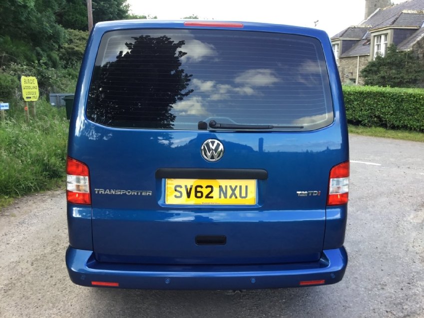 VOLKSWAGEN TRANSPORTER