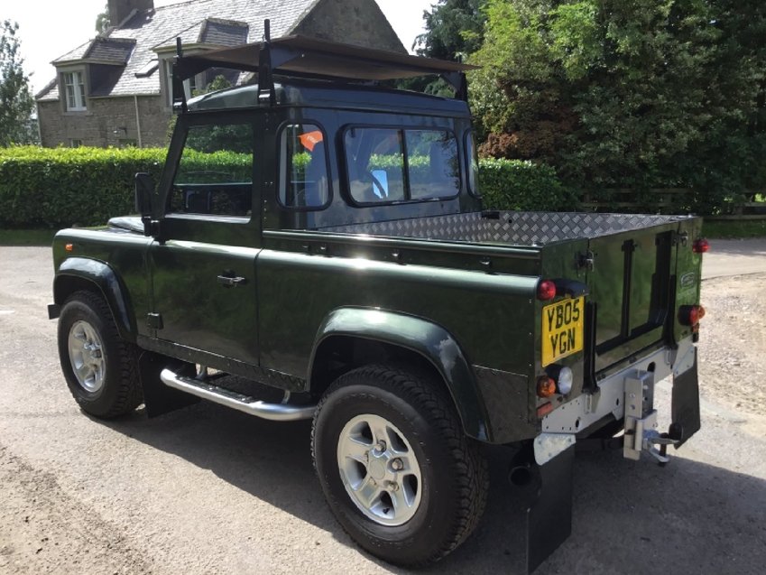 View LAND ROVER DEFENDER 90 TD5 HERITAGE 4x4 TRUCK CAB UTILITY PICK UP 
