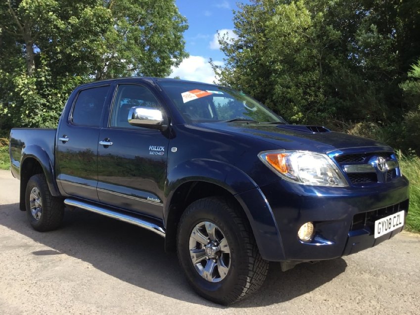 View TOYOTA HILUX 3.0ltr D-4D 170ps INVINCIBLE 4x4 DOUBLE CAB PICK UP