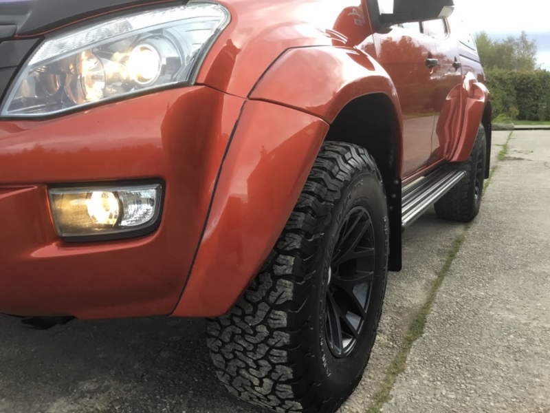 ISUZU D-MAX