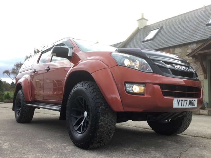 ISUZU D-MAX