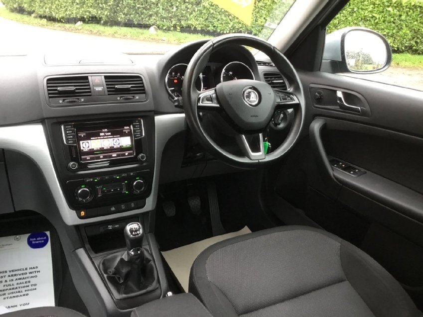 SKODA YETI