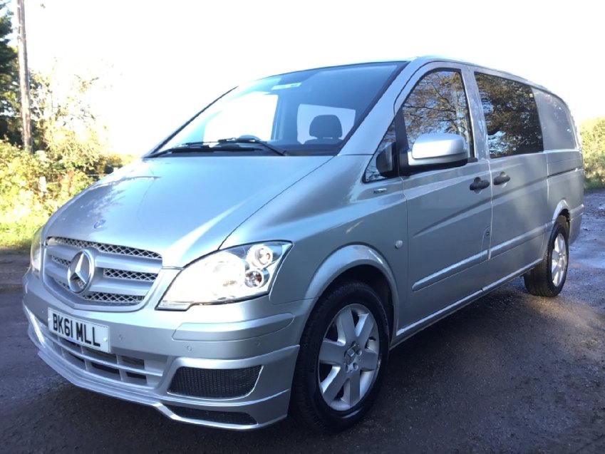 View MERCEDES-BENZ VITO 113 CDi AMG DUALINER BLUE EFFICENCY LWB KOMBI CREW VAN 136ps