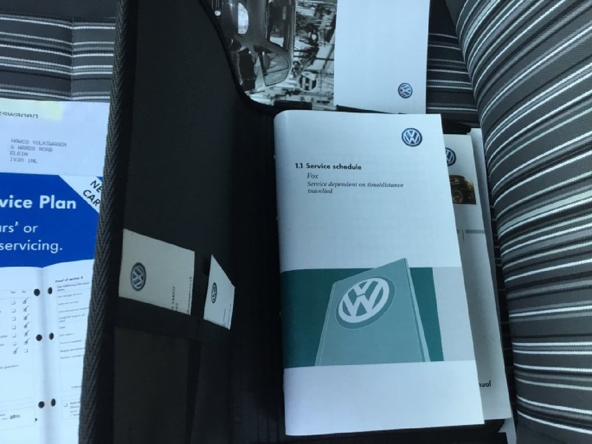 VOLKSWAGEN FOX