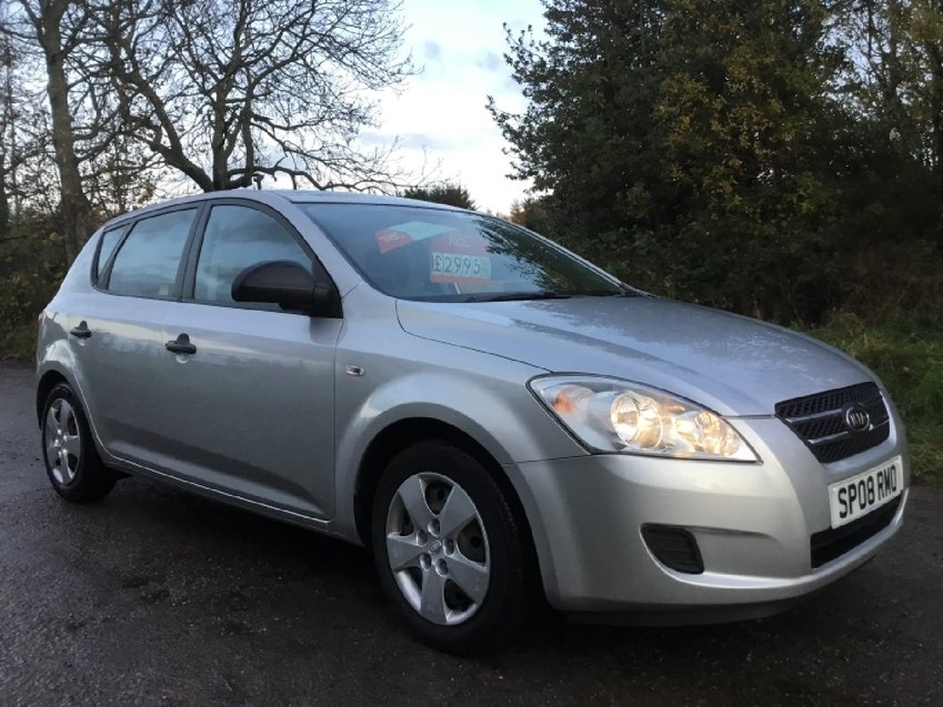 View KIA CEED 1.6ltr CVVT S 5 DOOR HATCHBACK 