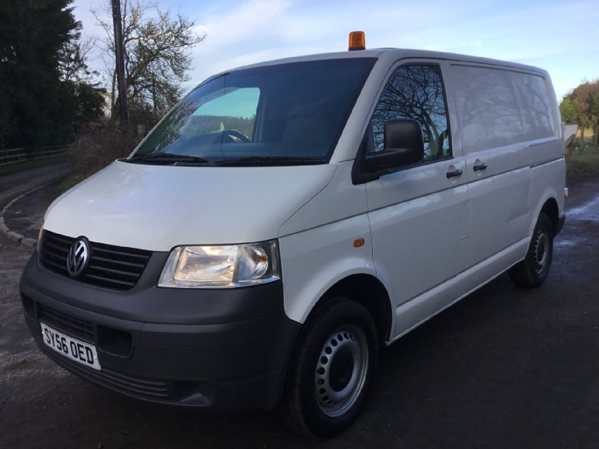 View VOLKSWAGEN TRANSPORTER 2.5ltr TDi T5 4MOTION DIFF LOCK 4x4 SWB T30 PANEL VAN 130ps