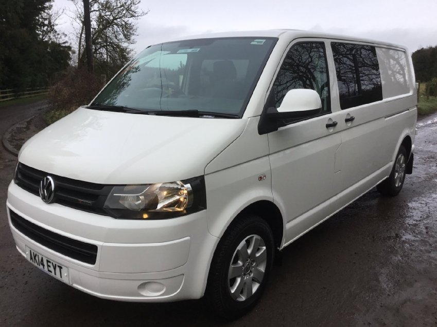 View VOLKSWAGEN TRANSPORTER 2.0ltr TDi 140 4Motion 4x4 T32 LWB KOMBI 5 SEATER CREW VAN