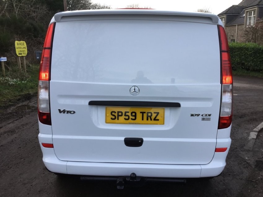 MERCEDES-BENZ VITO