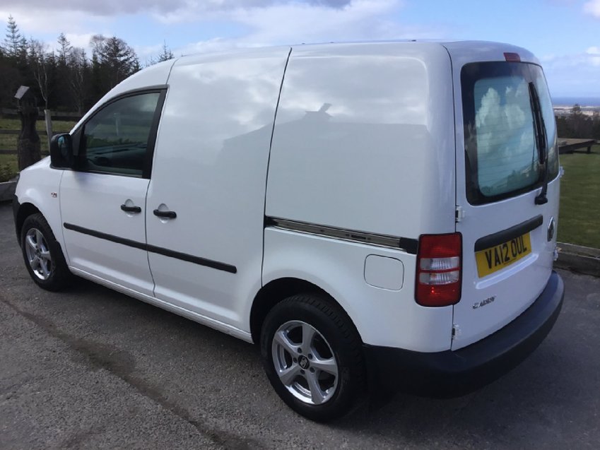 View VOLKSWAGEN CADDY 1.6 TDi BLUEMOTION C20 SWB PANEL VAN