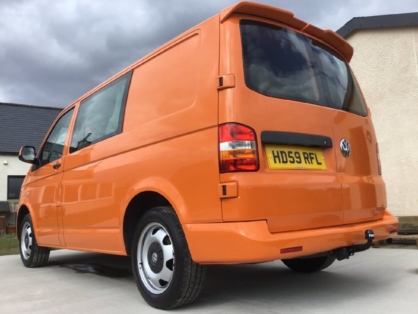 VOLKSWAGEN TRANSPORTER