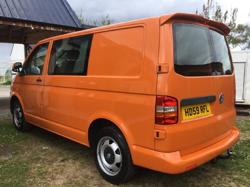 VOLKSWAGEN TRANSPORTER