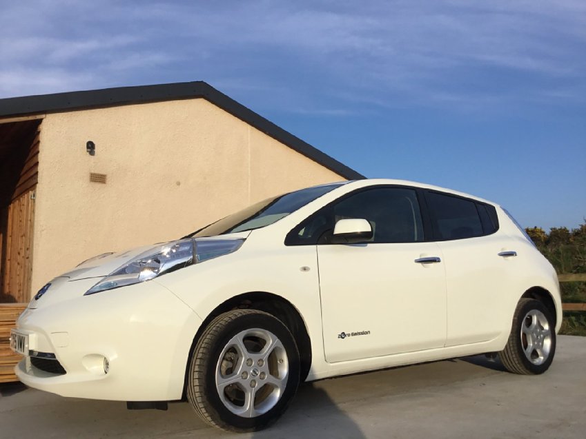 NISSAN LEAF