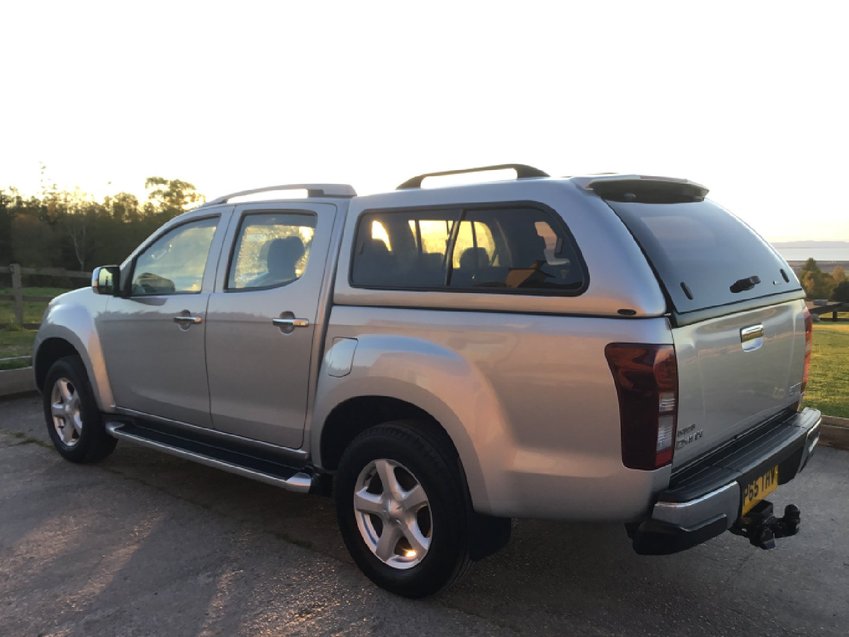 View ISUZU D-MAX 2.5ltr TWIN TURBO UTAH 4WD DOUBLE CAB PICK UP 163ps