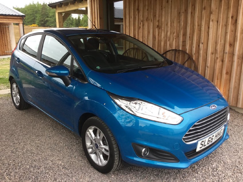 View FORD FIESTA 1.25i ZETEC CLIMATE 5 DOOR HATCHBACK