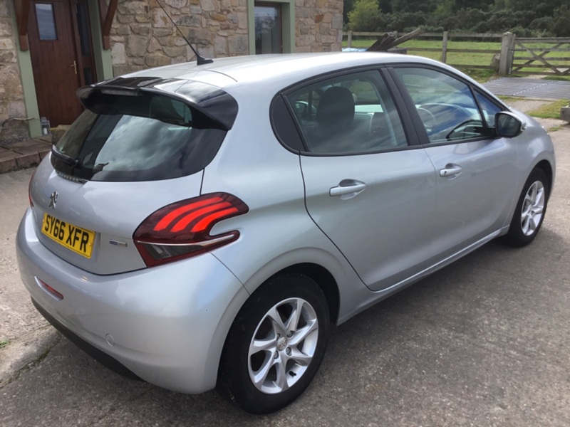 View PEUGEOT 208 1.2ltr S-S ACTIVE AUTO PURE TECH 5 DOOR HATCHBACK