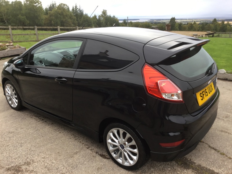 View FORD FIESTA 1.6ltr TDCI SPORT VAN 95ps