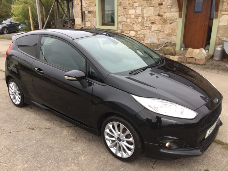 View FORD FIESTA 1.6ltr TDCI SPORT VAN 95ps