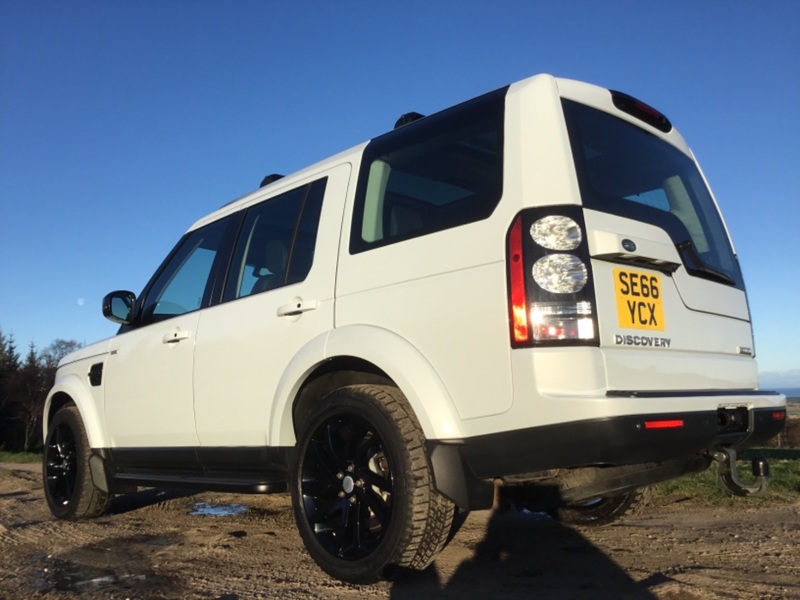 View LAND ROVER DISCOVERY 4 3.0ltr SDV6 AUTO 4x4 LANDMARK FINAL EDITION 7 SEATER 255ps