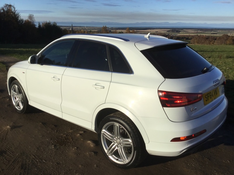 AUDI Q3