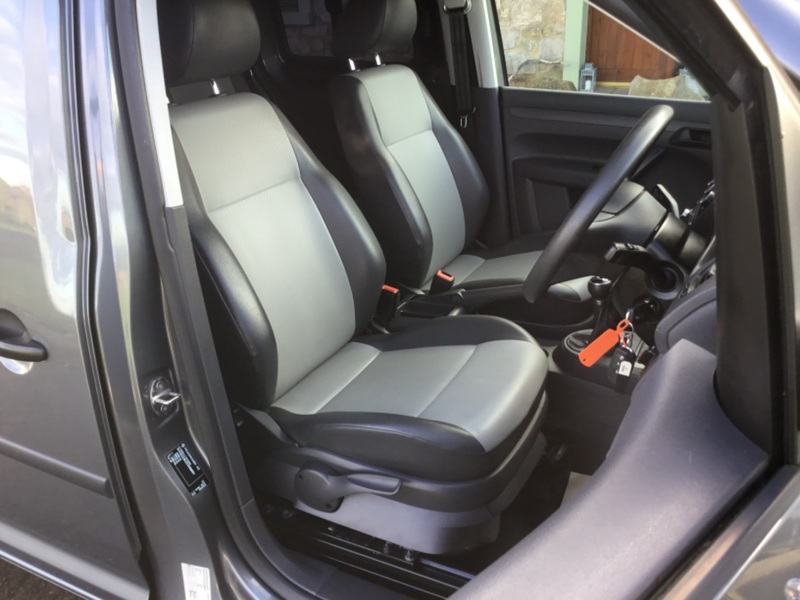 VOLKSWAGEN CADDY