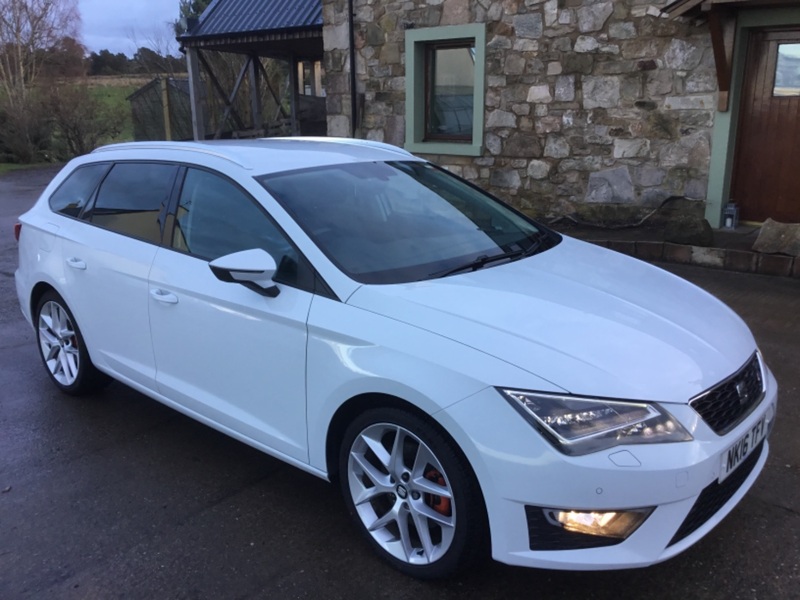 View SEAT LEON 2.0 TDI FR TECHNOLOGY SPORTS TOURER ESTATE 184ps