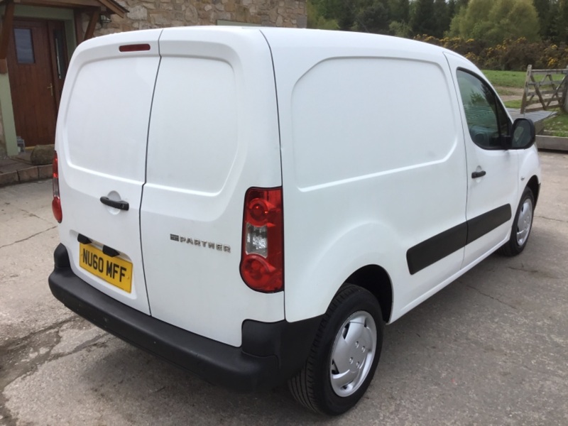 View PEUGEOT PARTNER 1.6 HDI S L1 850 SWB PANEL VAN 90ps