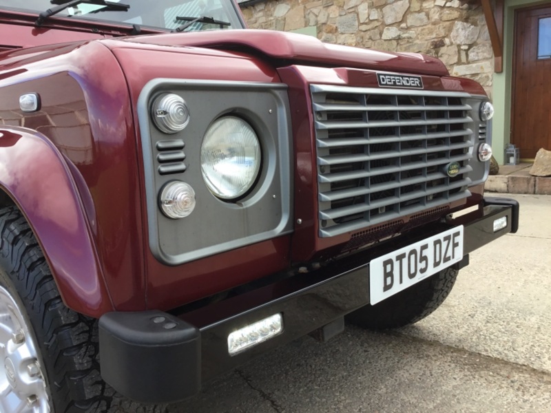 LAND ROVER DEFENDER