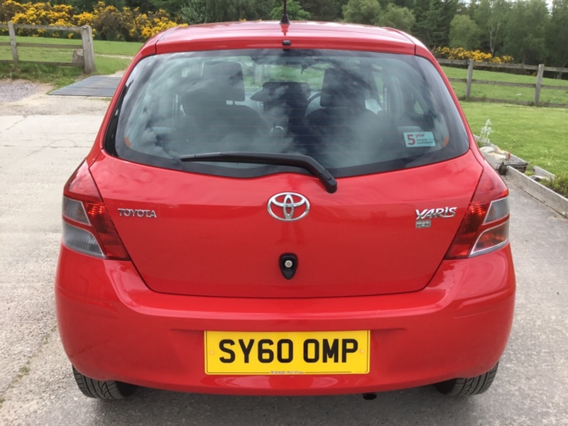 TOYOTA YARIS