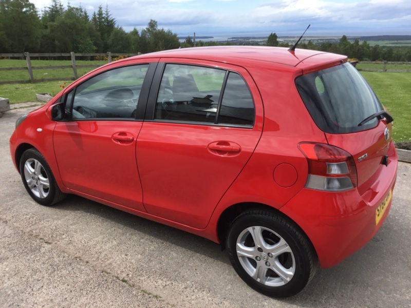 View TOYOTA YARIS 1.3 VVT-I TR AUTOMATIC 5 DOOR HATCHBACK