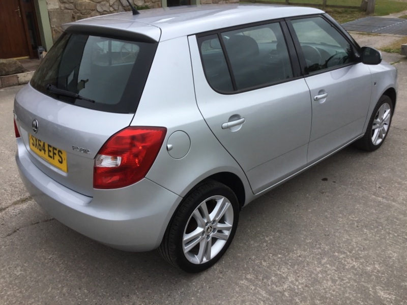 View SKODA FABIA 1.6 TDI CR ELEGANCE 5 DOOR HATCHBACK 105ps