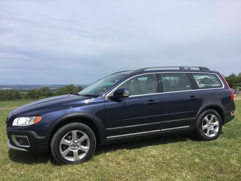 VOLVO XC70