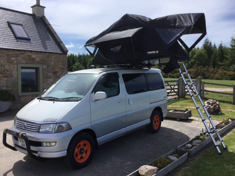 View TOYOTA HIACE REGIUS 2.7ltr 4x4 AUTO 8 SEATER ADVENTURE CAMPER ROOF TENT