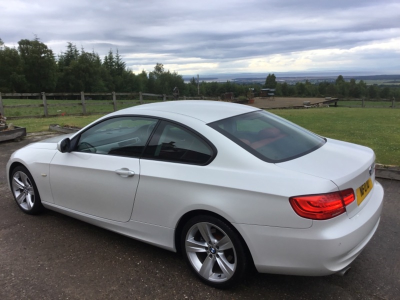 View BMW 3 SERIES 320d SE AUTO COUPE 181ps EURO 5