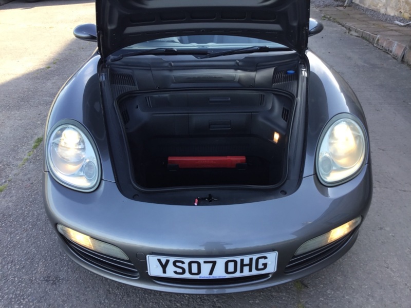 PORSCHE BOXSTER