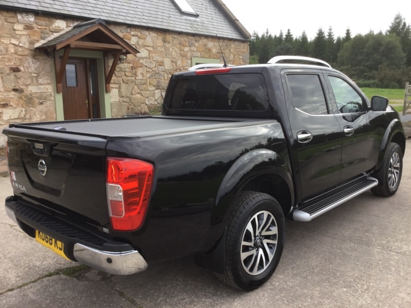 View NISSAN NAVARA 2.3 DCI TEKNA DOUBLE CAB 4X4 PICK UP 190ps