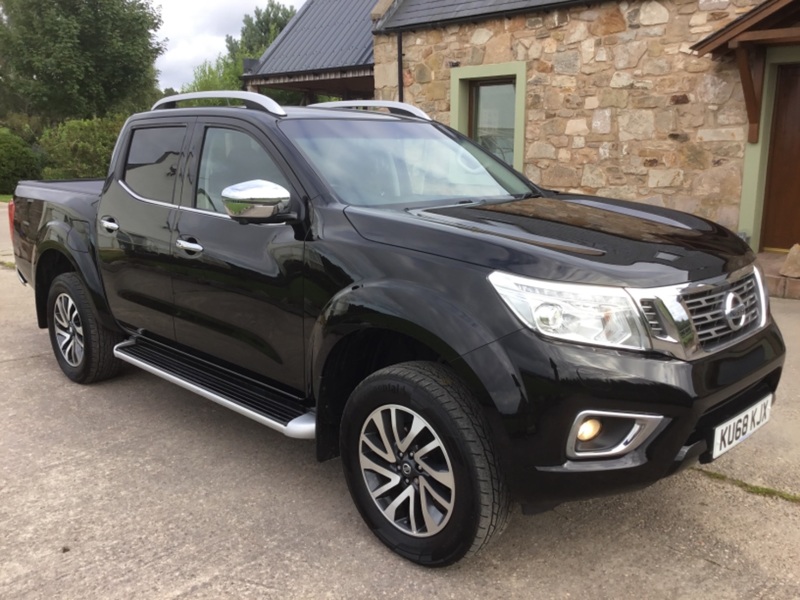 View NISSAN NAVARA 2.3 DCI TEKNA DOUBLE CAB 4X4 PICK UP 190ps