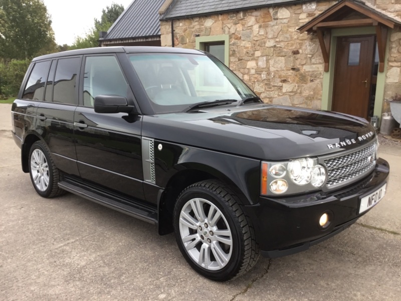 View LAND ROVER RANGE ROVER 3.6ltr TDV8 VOGUE AUTO 4x4 ESTATE 272ps