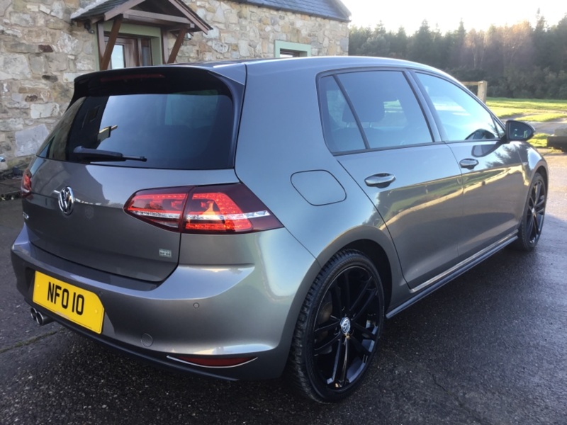 View VOLKSWAGEN GOLF 2.0ltr GTD DSG AUTO 5 DOOR HATCHBACK 182ps