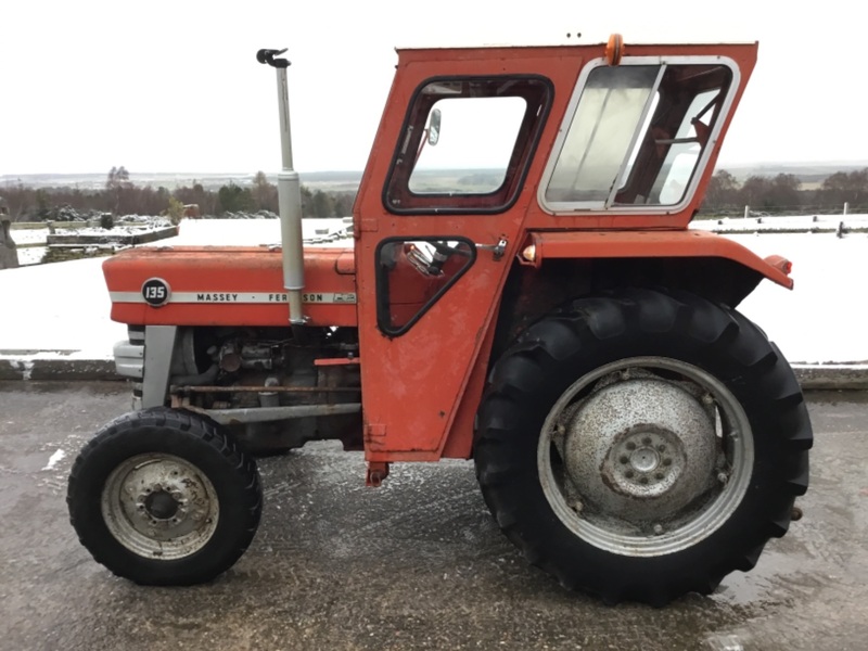 View BOND 250 MASSEY FERGUSON MF135 AGRI PACKAGE